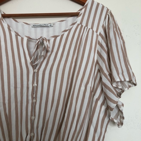 Abercrombie & fitch peplum blouse - Picture 2 of 4